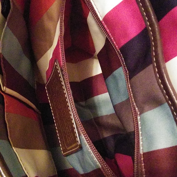 Coach 11141 Leigh Bag - Picture 7 of 16